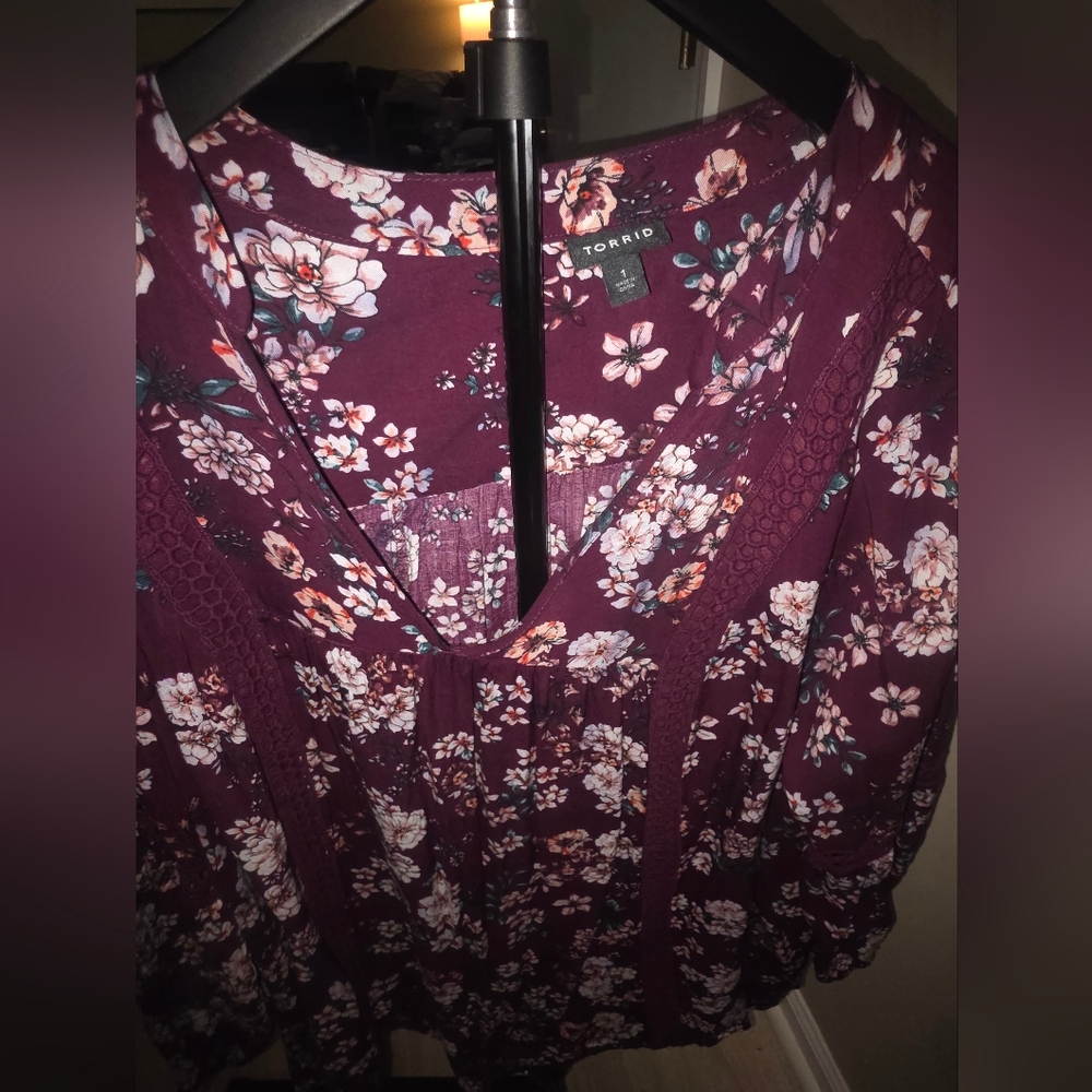 Torrid Women's Floral Blouse - Burgundy and Pink